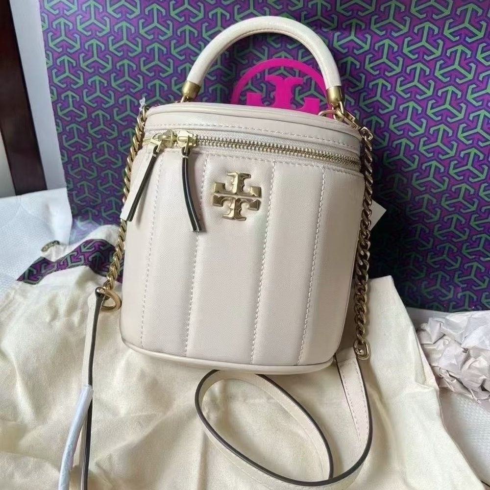 NWT TORY BURCH Kira
Vanity Cosmetic Bag